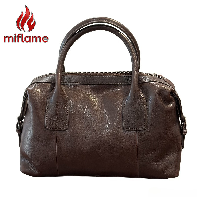 Luxury Bags Quiet - Torba Boston ze skóry naturalnej dla