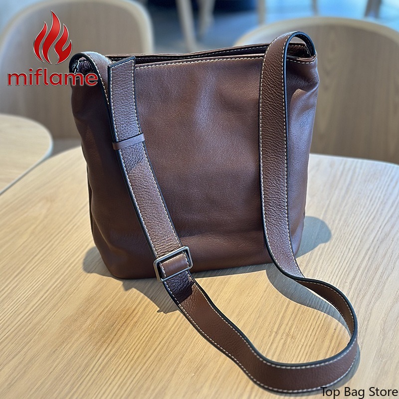 Torebka typu bucket bag z praw – Luxury Bags Quiet recenzja i cena