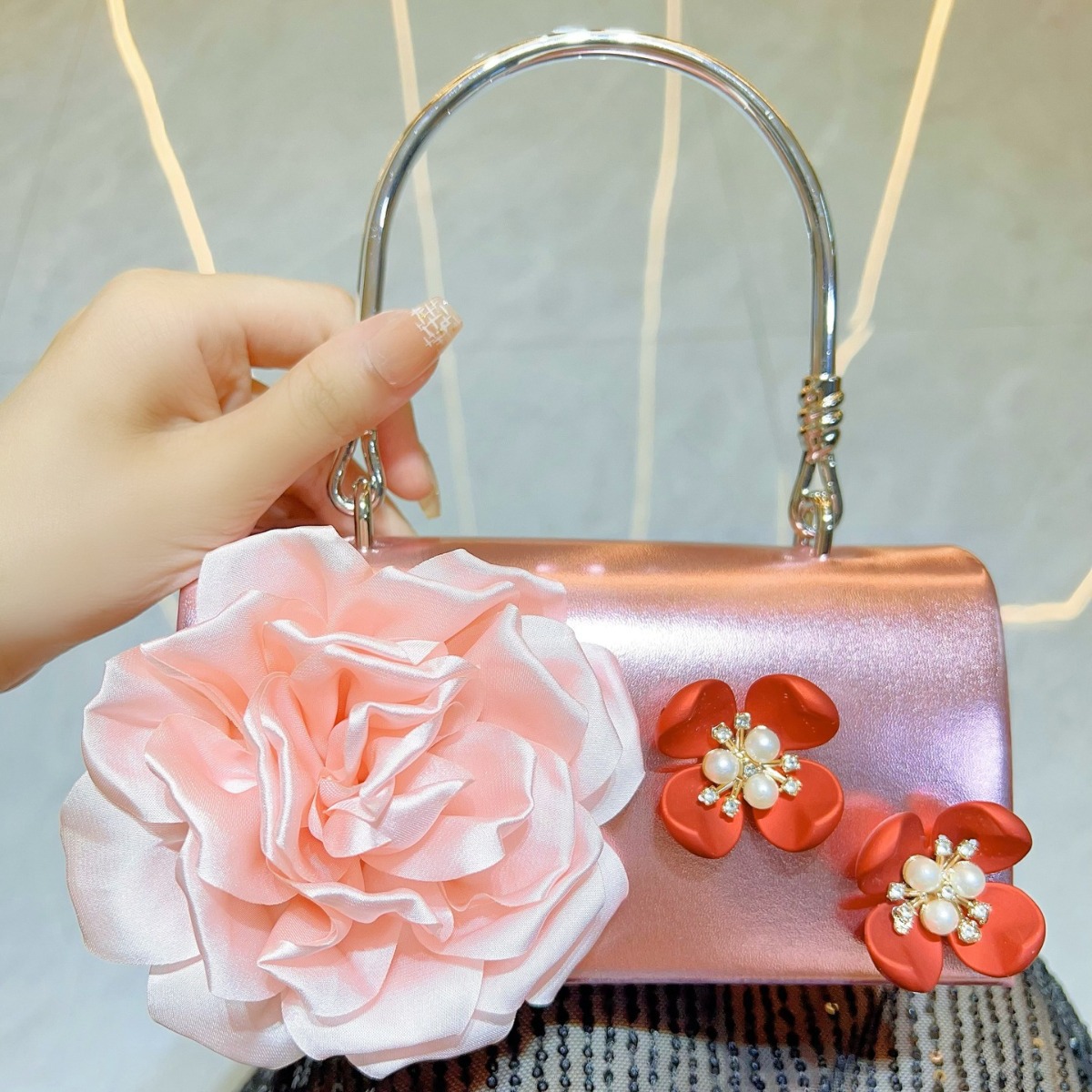 Luksusowa Złota Kopertówka Dam – Luxury Bags White recenzja i cena