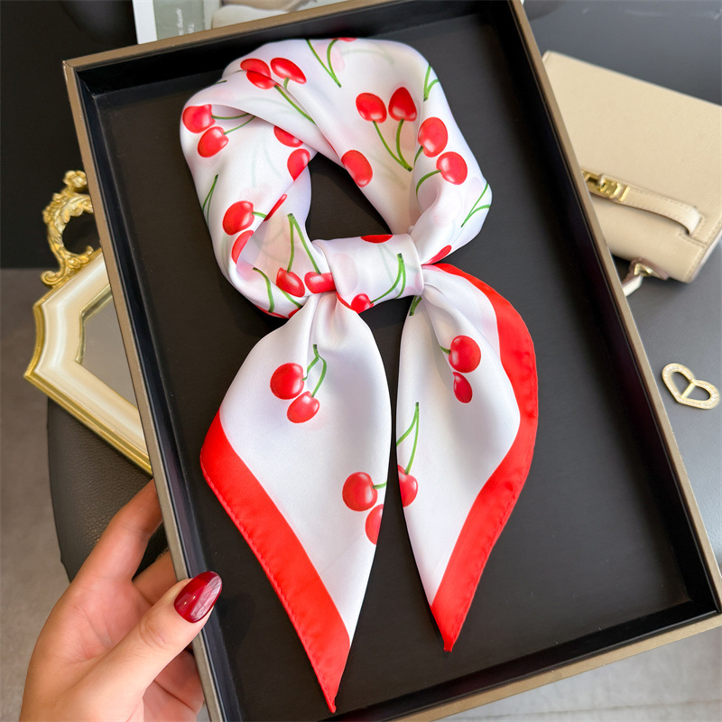 Luksusowa Kwadratowa Satynowa  – Luxury Bags In China recenzja i cena